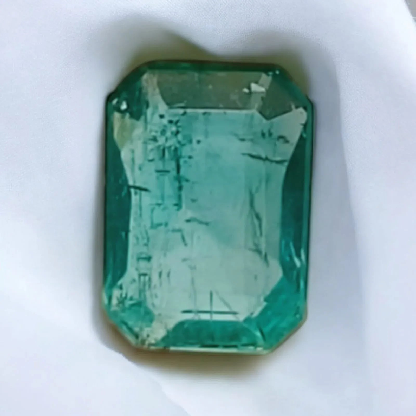 1.26 Ct Untreated Natural Zambian Emerald Gemstone Panna Gems - Venus Gems