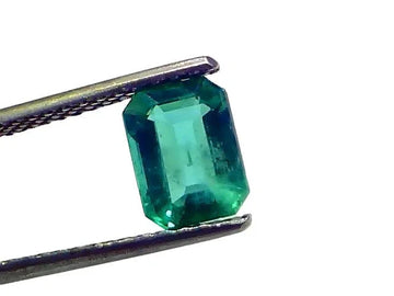 1.47 Ct GII Certified Untreated Natural Zambian Emerald Panna AAAA - Venus Gems