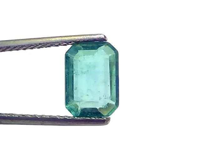 1.57 Ct GII Certified Untreated Natural Zambian Emerald Panna Gems - Venus Gems