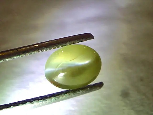 1.68 Ct Certified Untreated Natural Chrysoberyl Ceylon Cats Eye