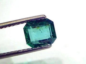 1.93 Ct IGI Certified Untreated Natural Zambian Emerald Gemstone AAA