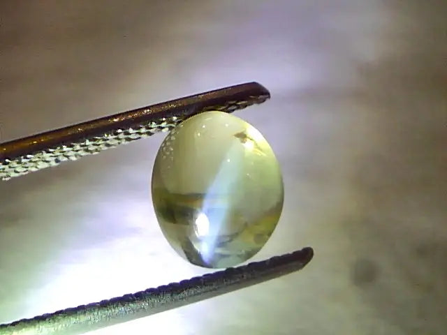 1.99 Ct Certified Untreated Natural Chrysoberyl Ceylon Cats Eye