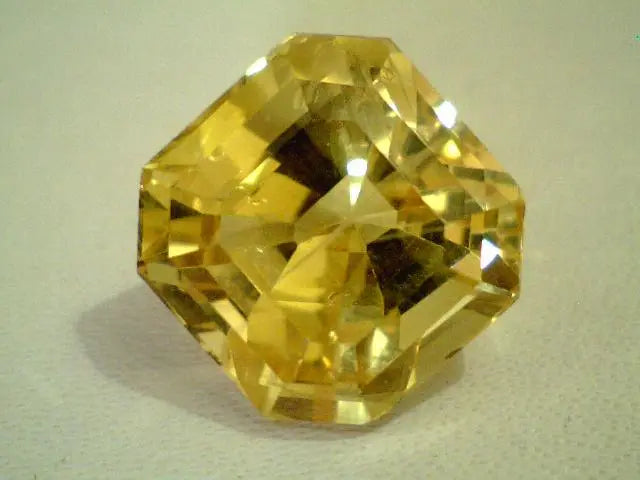 HUGE 10.32 CT UNHEATED UNTREATED NATURAL CEYLON YELLOW SAPPHIRE