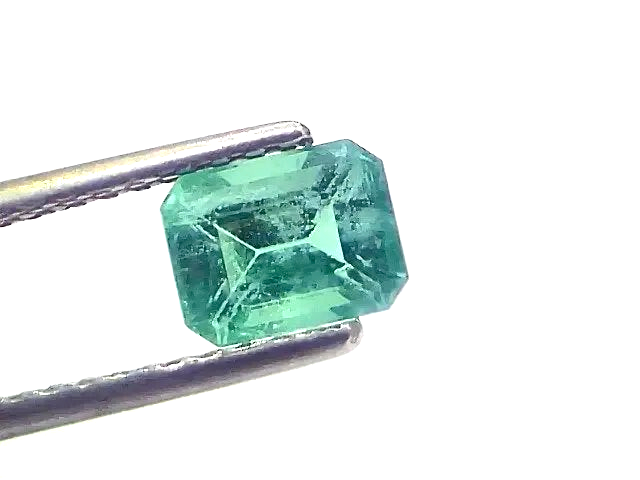 1.36 Ct Certified Untreated Natural Zambian Emerald Gemstone Panna - Venus Gems