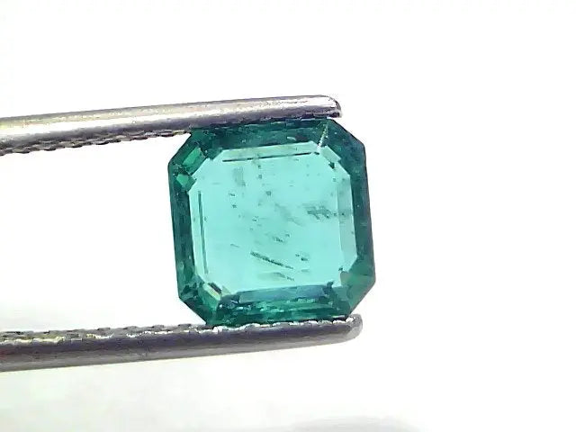 2.15 Ct IGI Certified Untreated Natural Zambian Emerald Gemstone AAA