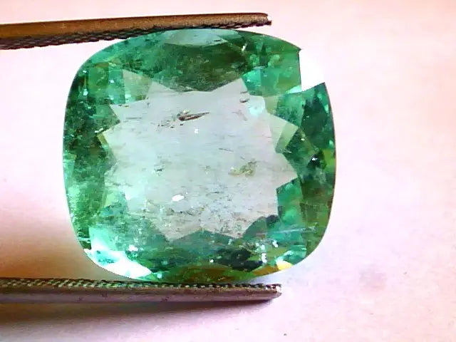 Huge 22.70 Ct Untreated Unheated Natural Coloumbian Emerald RARE