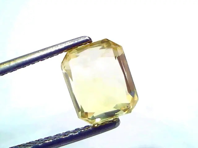 3.02 Ct IGI Certified Unheated Untreated Natural Ceylon Yellow Sapphire AAA