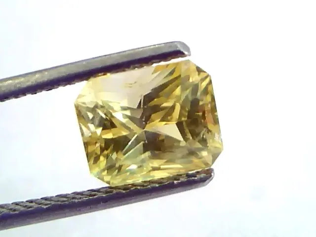3.05 Ct IGI Certified Unheated Untreated Natural Yellow Sapphire AAAA