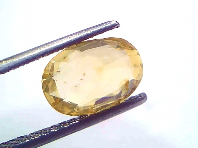 3.13 Carat 3.44 Ratti IGI Certified Yellow Sapphire Pukhraj Unheated Stone