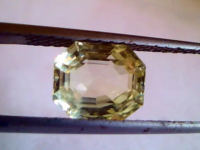 3.15 Ct Top Grade Unheat Untreat Natural Ceylon Yellow Sapphire
