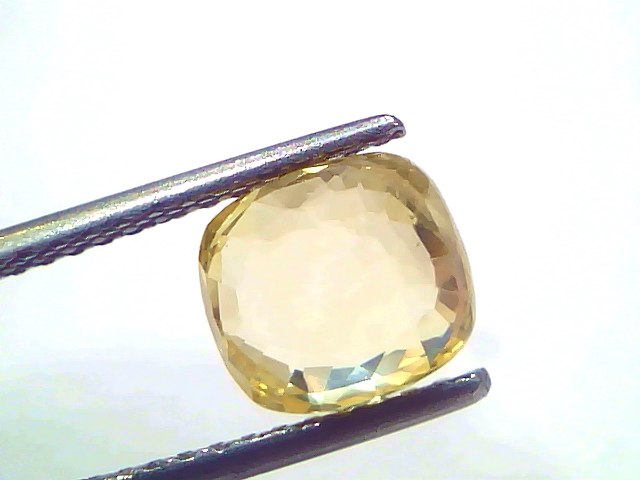 3.24 Carat 3.56 Ratti IGI Certified Yellow Sapphire Pukhraj Unheated Stone