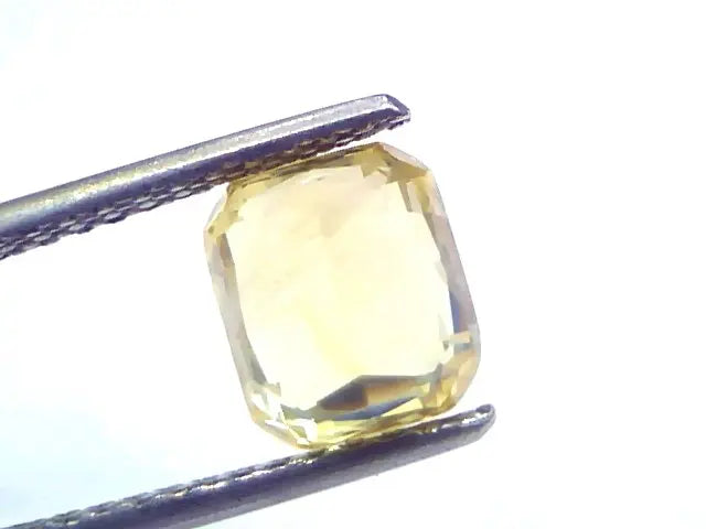 3.35 Ct IGI Certified Unheated Untreated Natural Ceylon Yellow Sapphire AAA