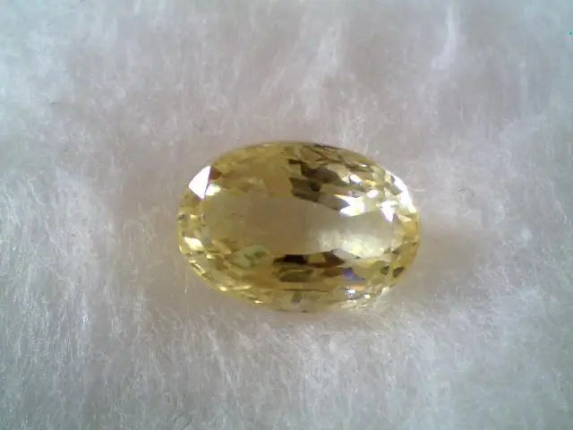 3.37 CT UNHEATED UNTREATED NATURAL YELLOW SAPPHIRE,PUKHRAJ AAAAA