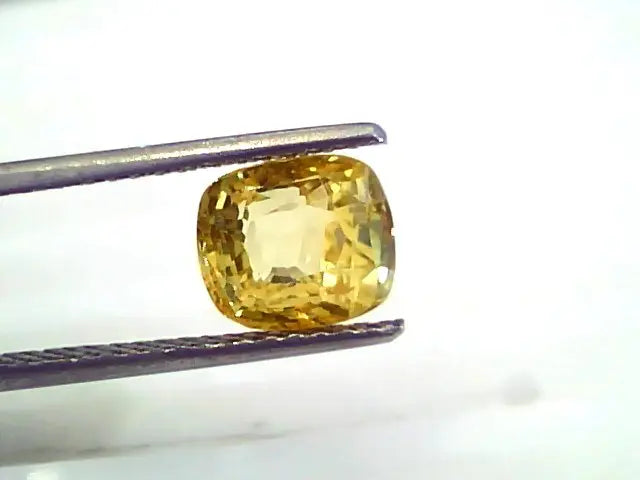 3.40 Ct 5.5 Ratti Unheated Untreated Natural Ceylon Yellow Sapphire