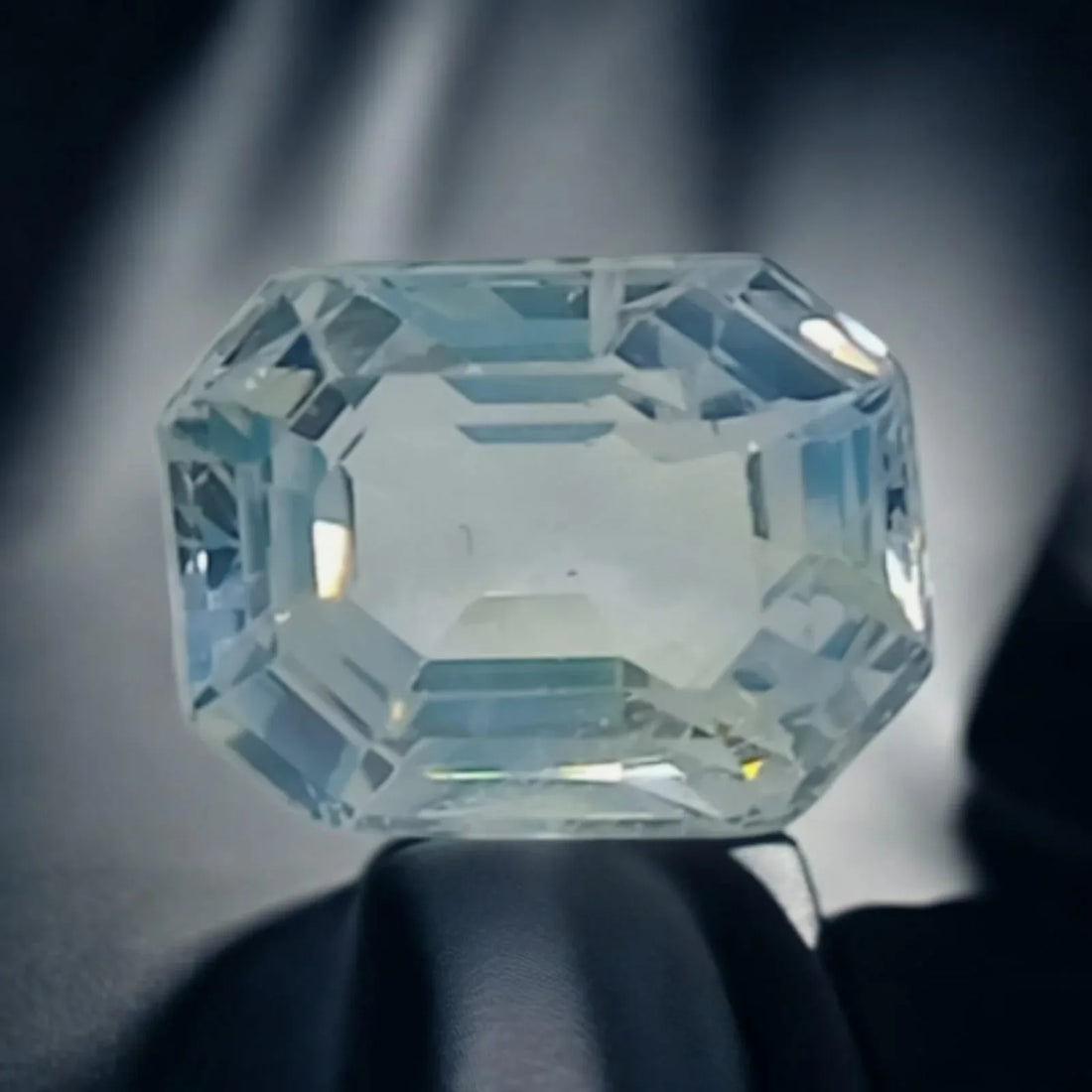 3.51 Ct GII Certified Unheated Untreated Natural Ceylon White Sapphire - Venus Gems