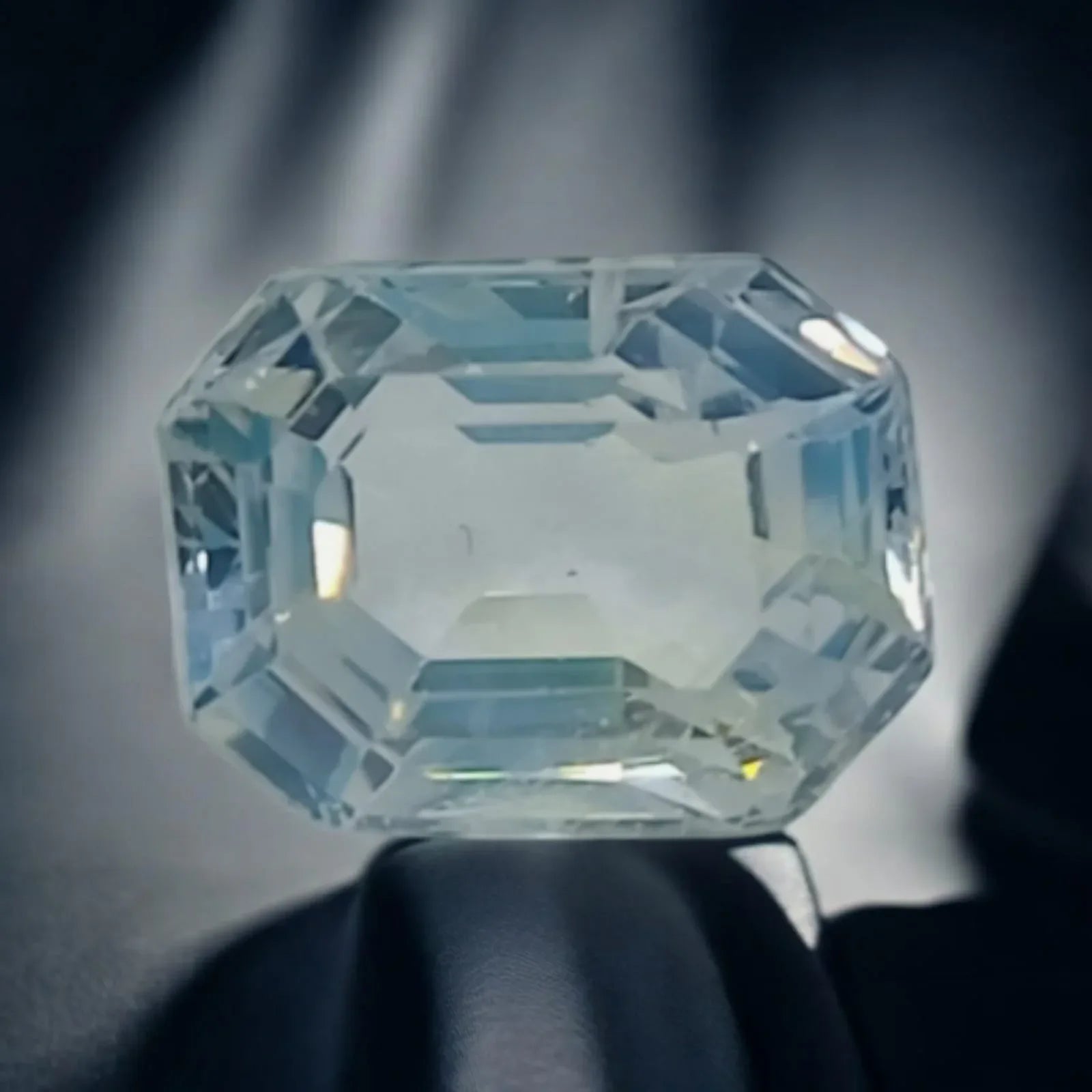 3.51 Ct GII Certified Unheated Untreated Natural Ceylon White Sapphire - Venus Gems