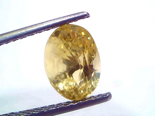 3.79 Carat 4.16 Ratti IGI Certified Yellow Sapphire Pukhraj Unheated Stone