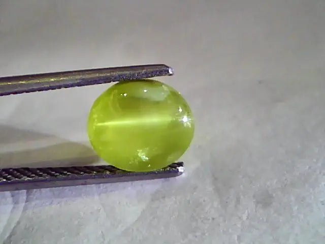 3.81 Ct IGI Certified Untreated Natural Chrysoberyl Cats Eye AAAAA