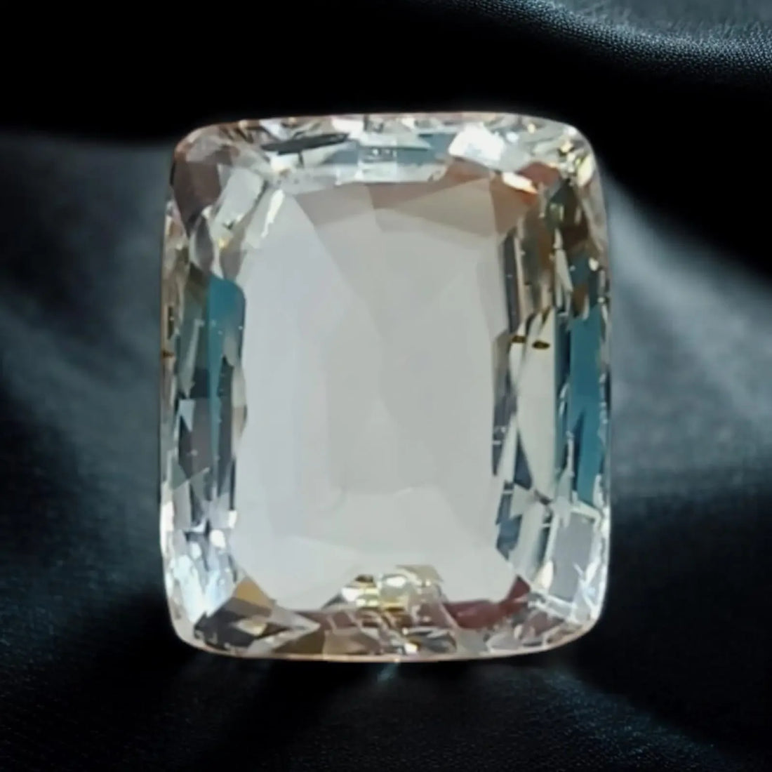 3.85 Ct IGI Certified Unheated Untreated Natural Premium White Sapphire - Venus Gems