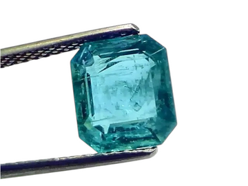 3.85 Ct IGI Certified Untreated Natural Zambian Emerald Gemstone - Venus Gems