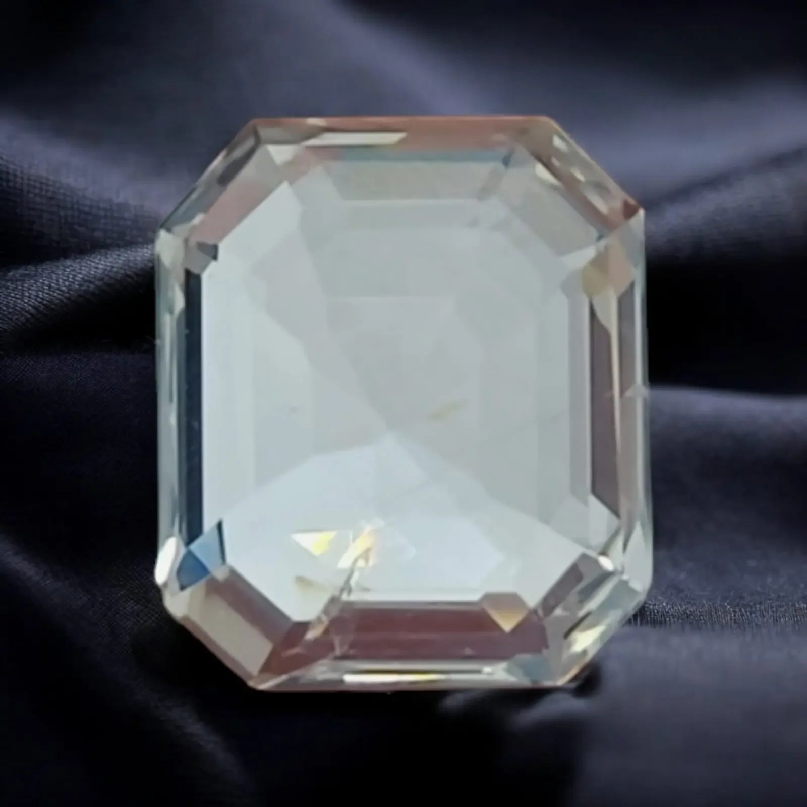 4.03 Ct IGI Certified Unheated Untreated Natural Ceylon White Pukhraj Sapphire - Venus Gems