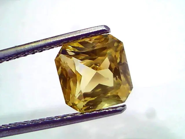 4.05 Ct IGI Certified Unheated Untreated Natural Ceylon Yellow Sapphire AAA