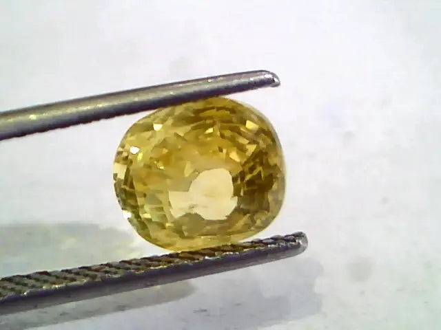 4.06 Ct 6.7 Ratti Unheated Untreated Natural Ceylon Yellow Sapphire