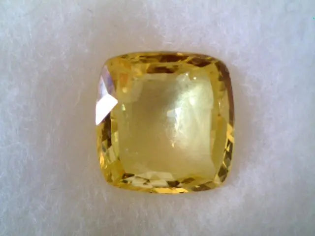 4.15 CT TOP GRADE UNHEATED NATURAL CEYLON YELLOW SAPPHIRE A+++++