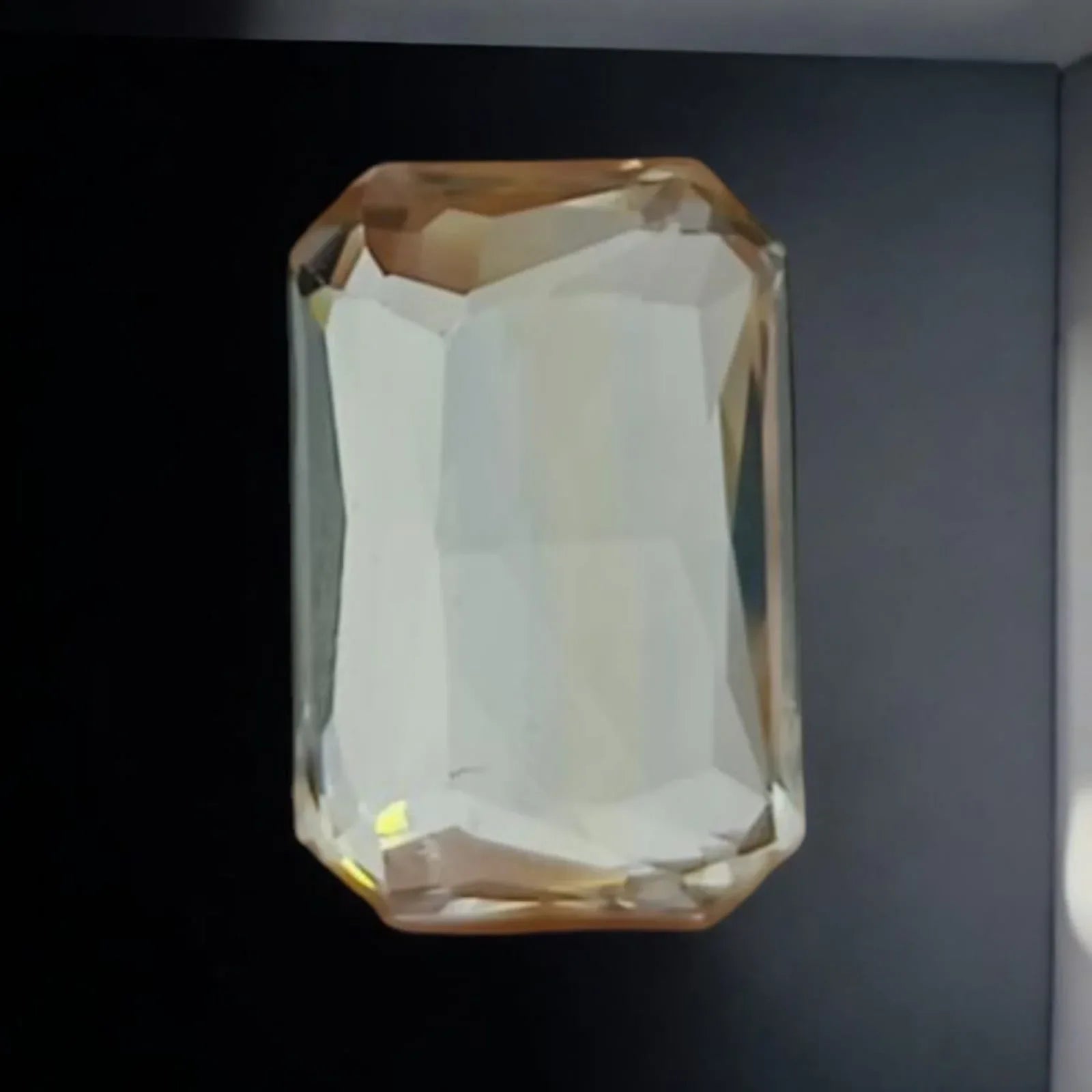 4.18 Ct Gii Certified Unheated Untreated Natural Ceylon White Sapphire - Venus Gems