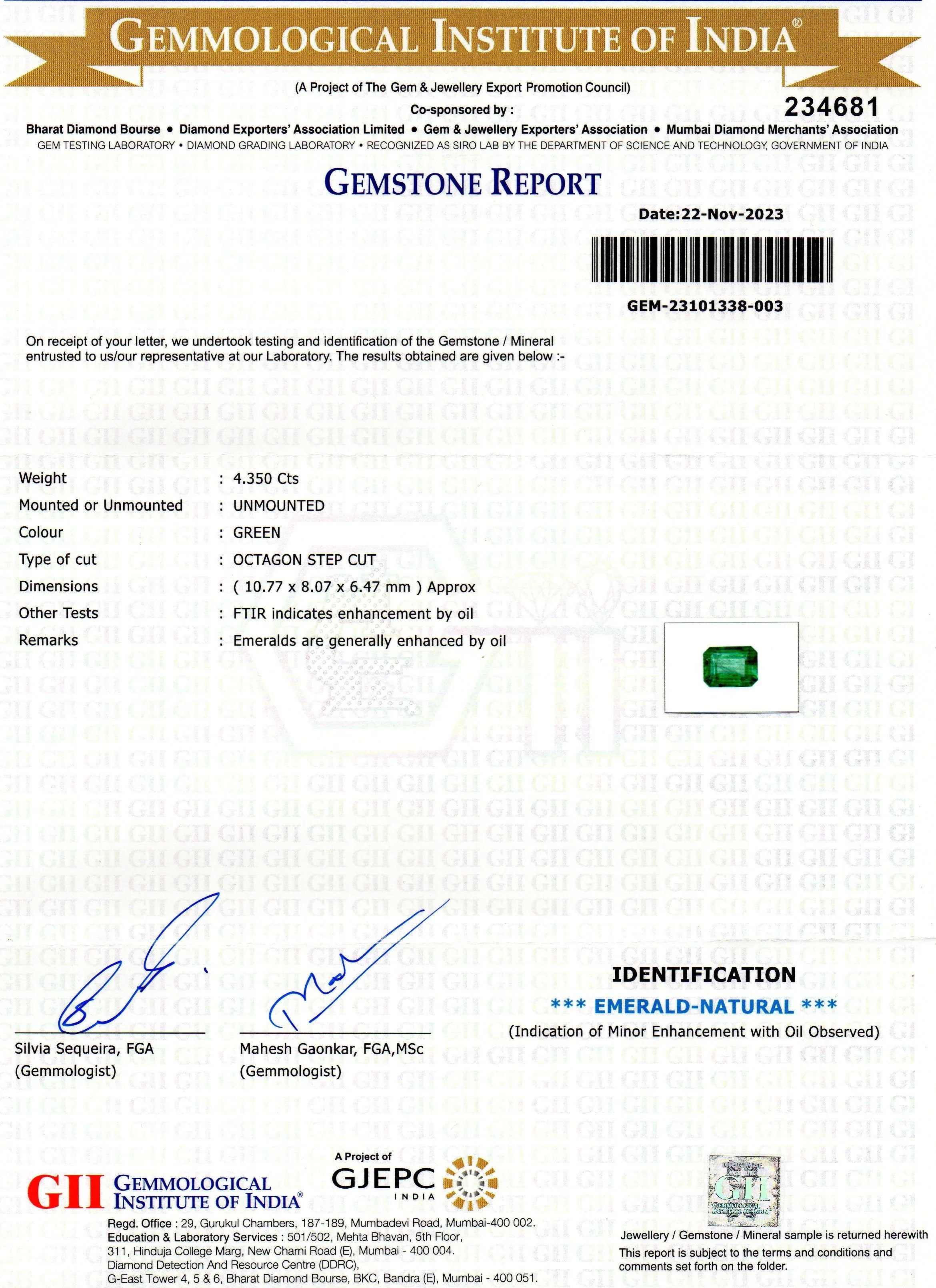 4.35 Ct GII Certified Untreated Natural Zambian Emerald Panna Gems AA - Venus Gems