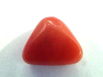 4.52 Ct 5.02 Ratti Natural Italian Triangle Red Coral Moonga Gemstone - Venus Gems