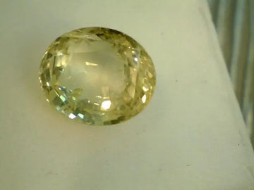 4.64 Carat Unheated Untreated vvs Ceylon Natural Yellow Sapphire