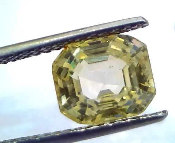 4.70 Ct IGI Certified Unheated Untreated Natural Ceylon Yellow Sapphire AAA