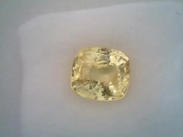 4.77 CT UNHEATED UNTREATED NATURAL CEYLON YELLOW SAPPHIRE,A+++++