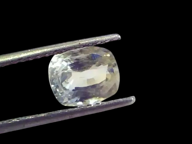 4.22 Ct Unheated Untreated Natural White Sapphire Safed Pukhraj - Venus Gems
