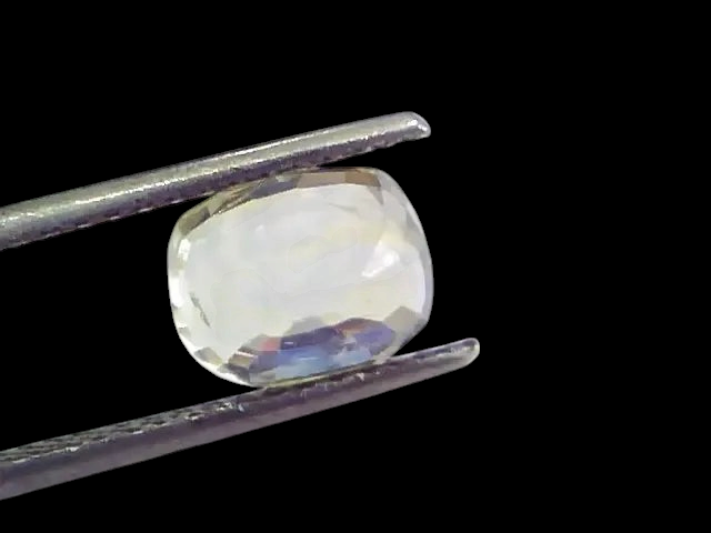 4.22 Ct Unheated Untreated Natural White Sapphire Safed Pukhraj - Venus Gems