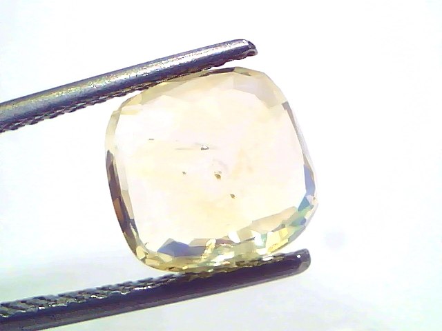 5.04 Carat 5.53 Ratti IGI Certified Yellow Sapphire Pukhraj Unheated Stone