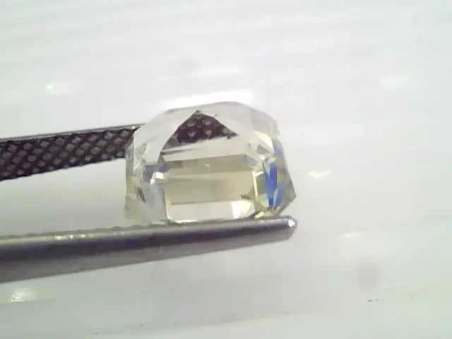 5.95 Ct IGI Certified Unheated Untreated Natural Ceylon White Sapphire AAAA