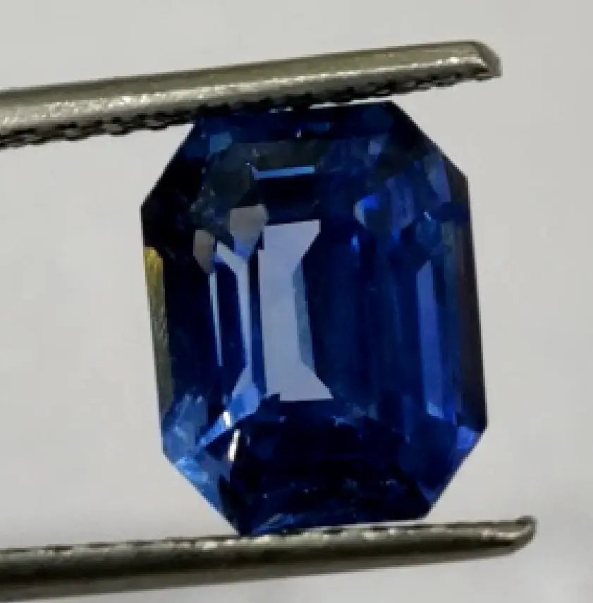 6.00 Ct GII Certified Unheated Untreated Natural Ceylon Blue Sapphire AAAAA