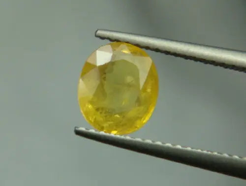 2.50 Carat Natural Bangkok Yellow Sapphire Gemstone,pukhraj