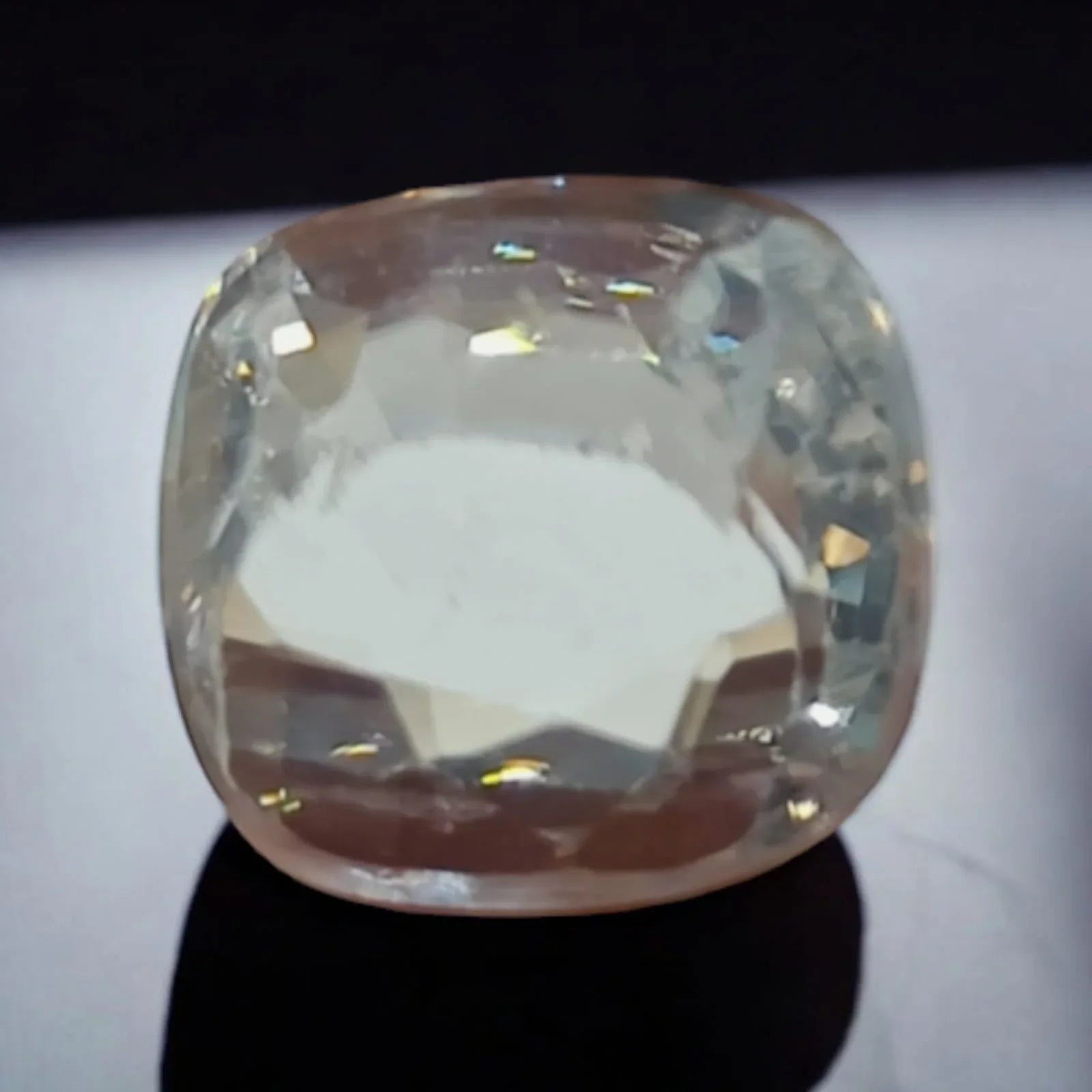 7.57 Ct 8.38 Ratti Natural White Zircon Gemstone For Venus AAAAA - Venus Gems