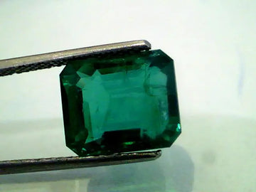 7.93 Ct Untreated Top Colour Premium Natural Zambian Emerald AAA