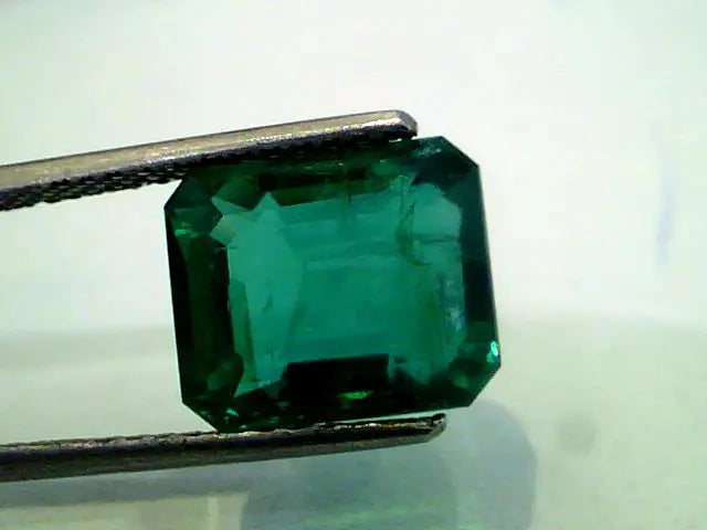 7.93 Ct Untreated Top Colour Premium Natural Zambian Emerald AAA