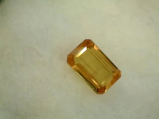 1.60 CARAT PREMIUM QUALITY BANGKOK NATURAL YELLOW SAPPHIRE