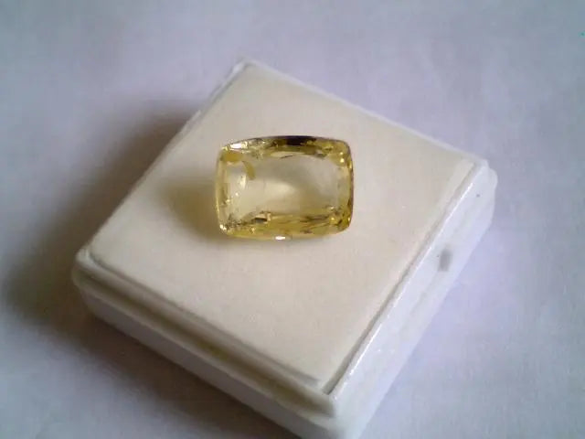 6.26 Ct Unheated Untreated Natural Yellow Sapphire A+Colour