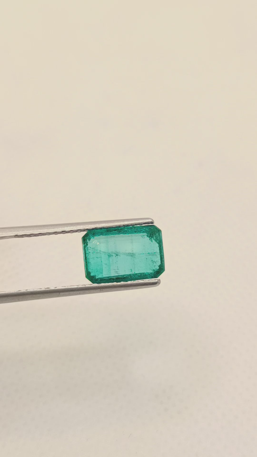 4.22 Ct Untreated Natural Zambian Emerald Gemstone Panna AAAAA