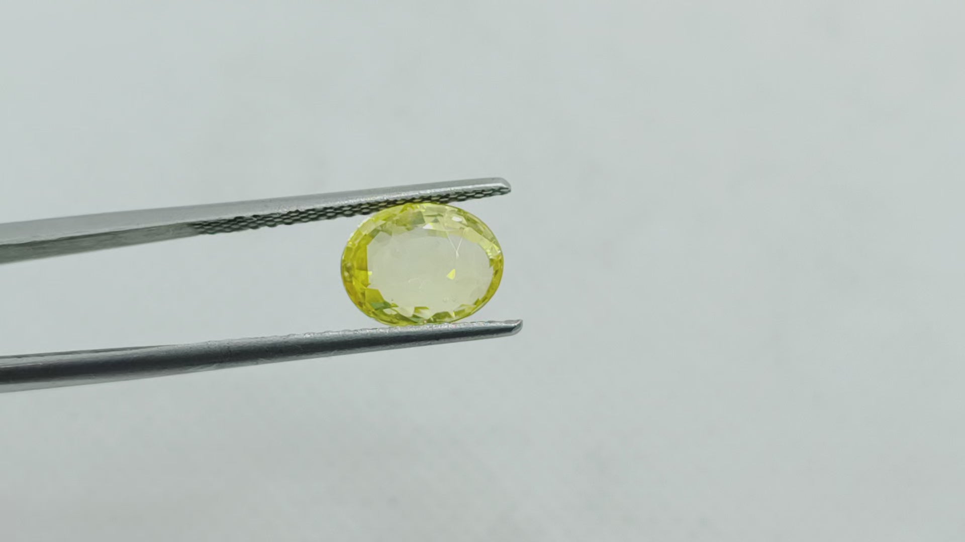 4.04 Ct GII Certified Unheated Untreated Natural Ceylon Yellow Sapphire Pukhraj