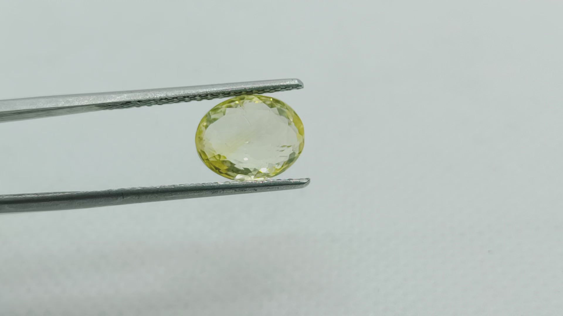 4.04 Ct IGI Certified Unheated Untreated Natural Ceylon Yellow Sapphire