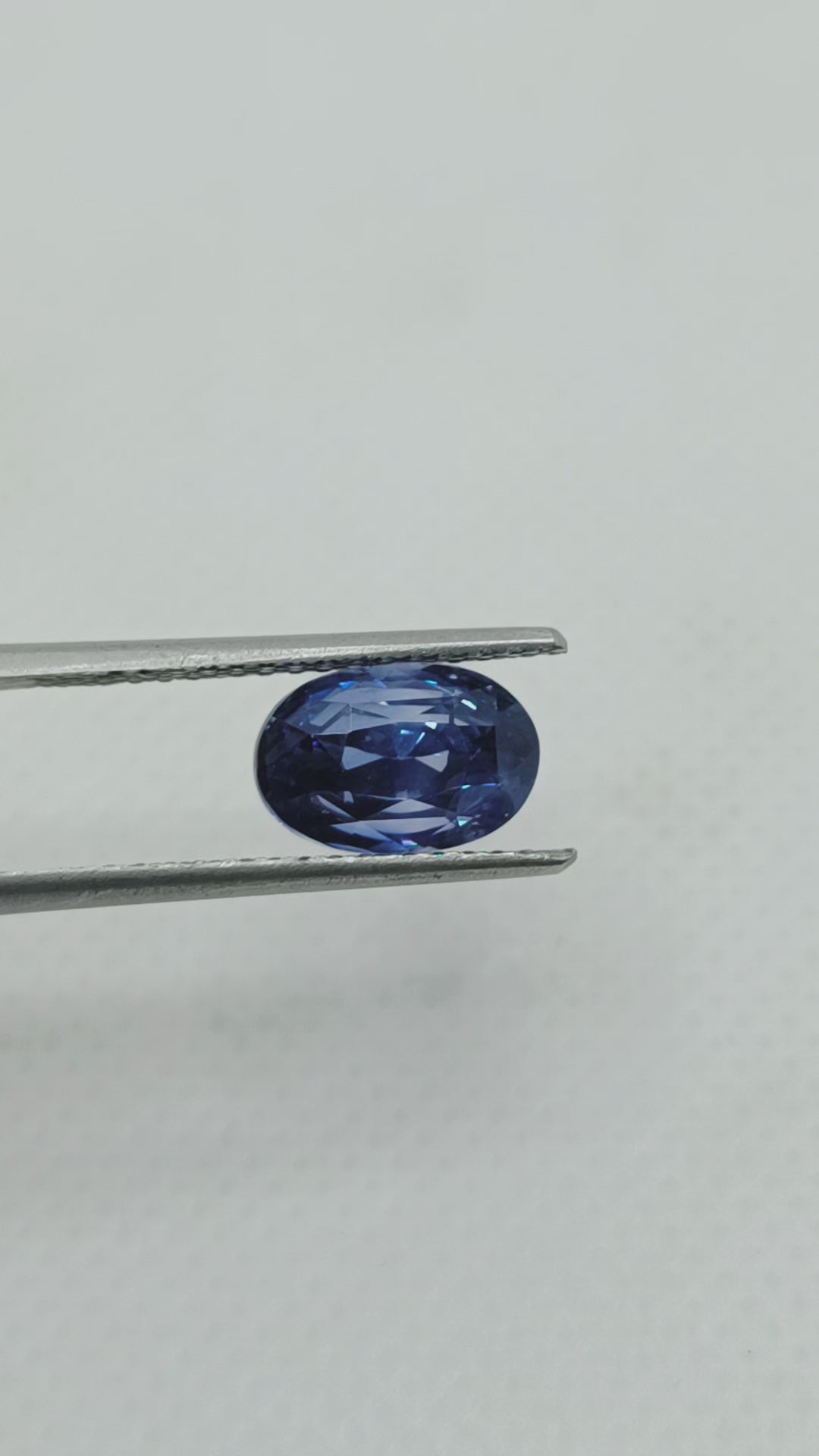 5.16 Ct IGI-zertifizierter natürlicher Ceylon Royal Deep Blue Saphir