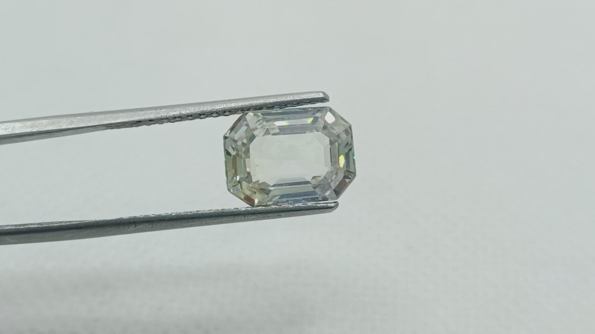5.38 Ct GII Certified Unheated Untreated Natural Ceylon White Sapphire AAA